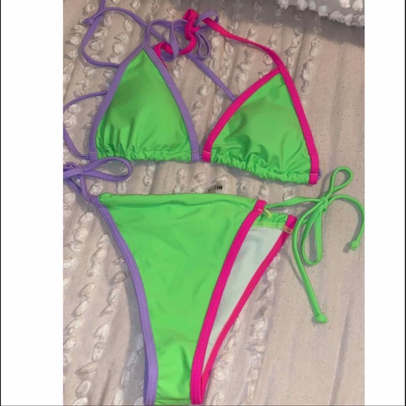 👙💜 Bikini 💜👙 - Picture 1 of 1